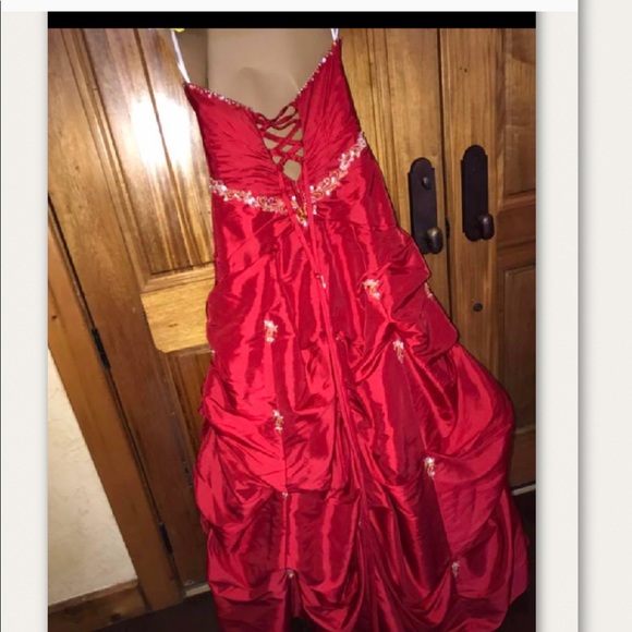 Stunning Tiffany beaded Red Strapless Dress - Picture 4 of 7